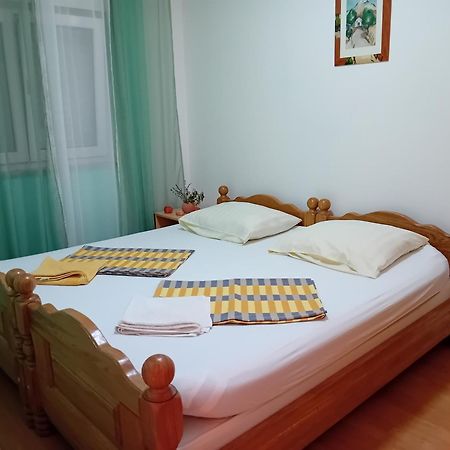 D,Apartman Omišalj Esterno foto
