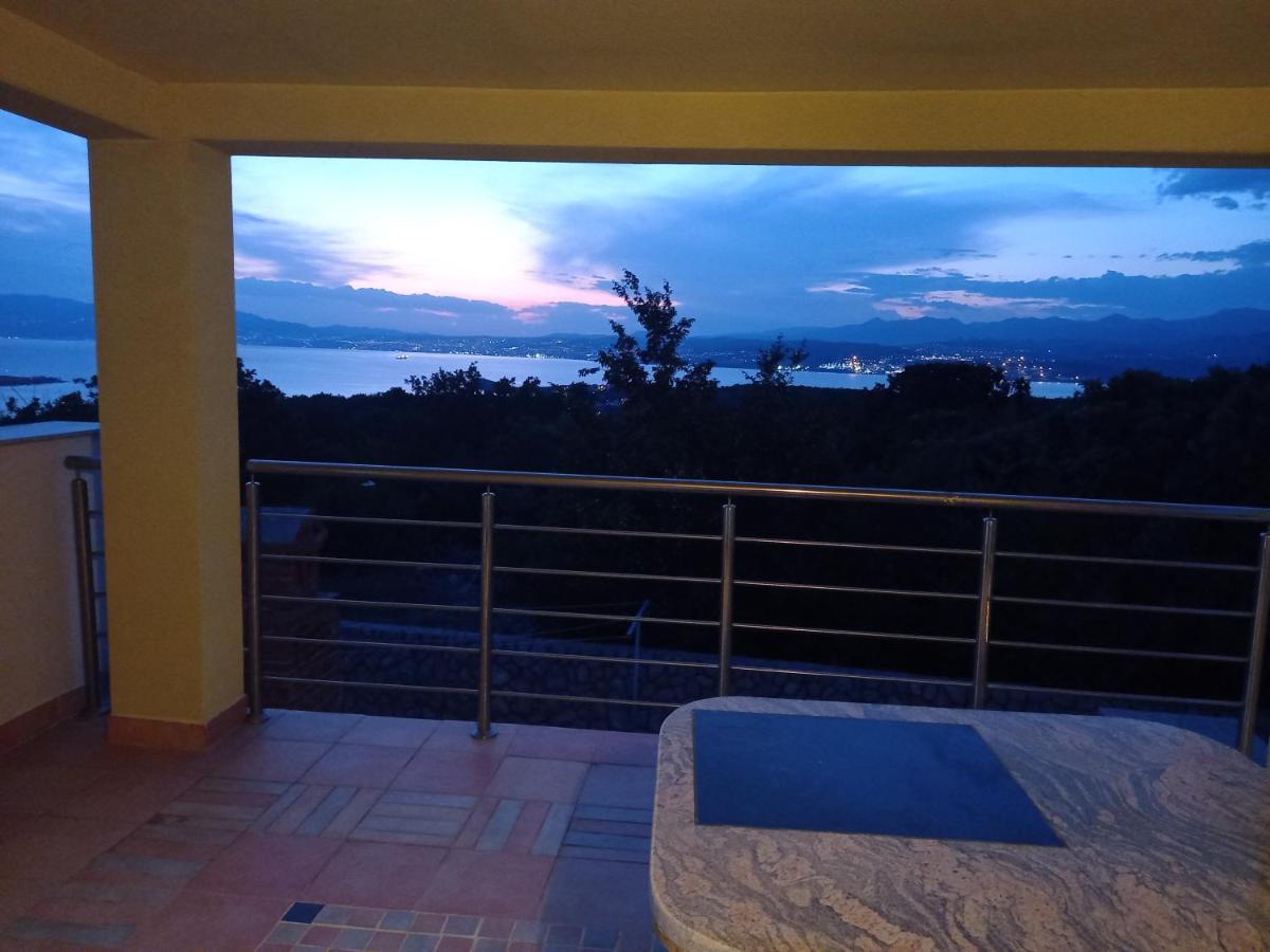 D,Apartman Omišalj Esterno foto