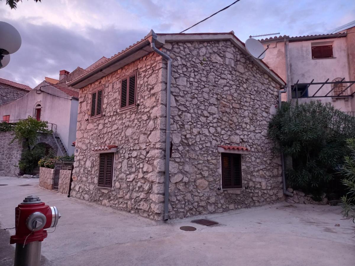 D,Apartman Omišalj Esterno foto