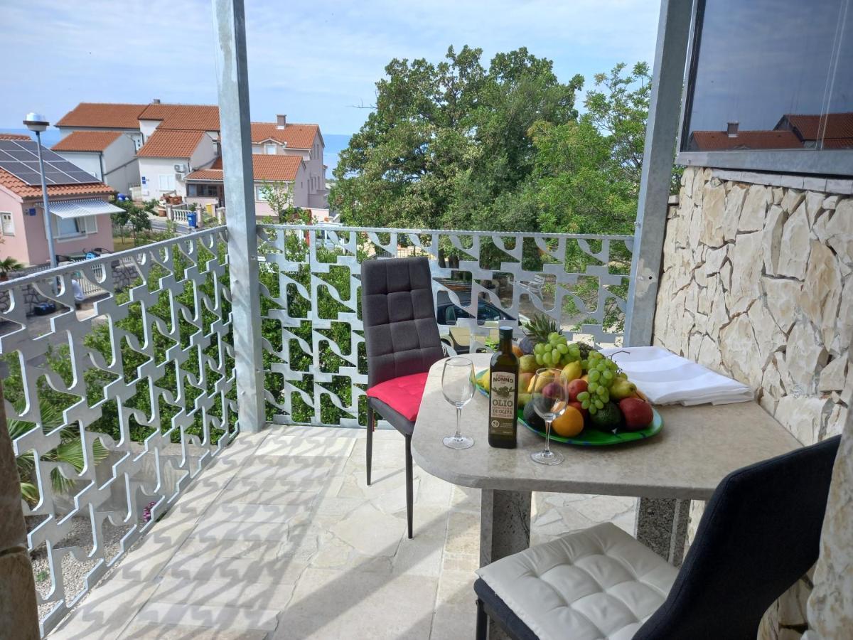 D,Apartman Omišalj Esterno foto